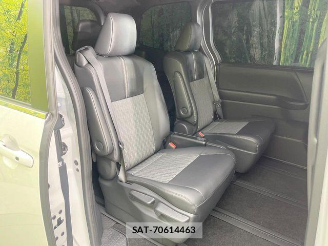 Toyota NOAH HYBRID 2026-01 8146321-8
