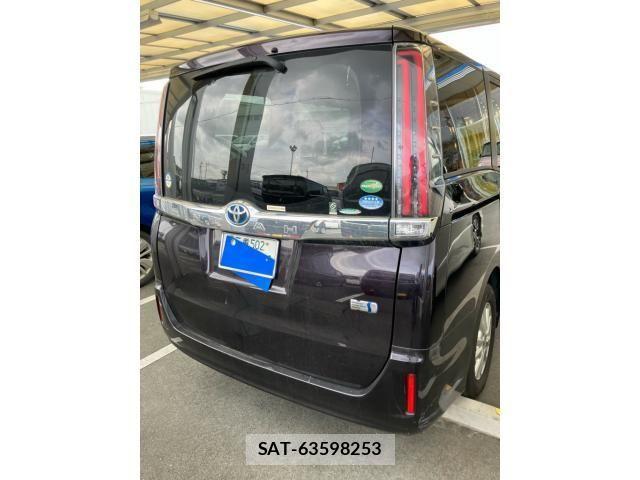 Toyota NOAH HYBRID 2017-09 8158920-2
