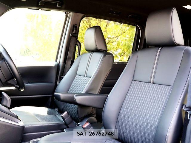 Toyota NOAH HYBRID 2022-07 8158919-27
