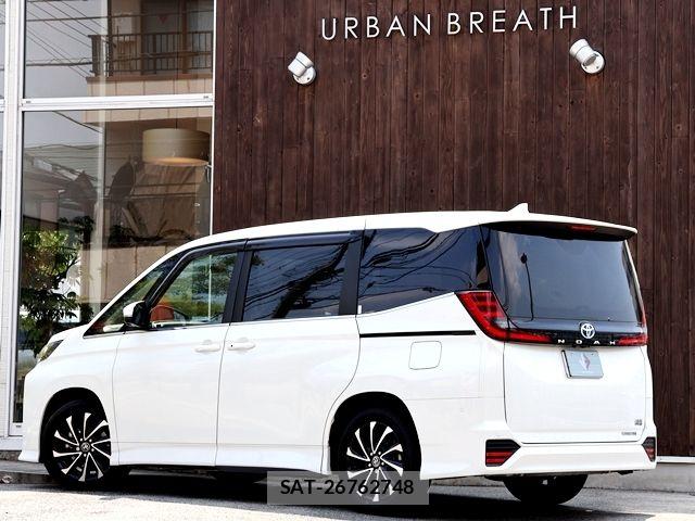Toyota NOAH HYBRID 2022-07 8158919-2