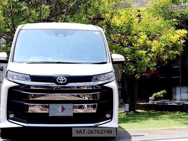 Toyota NOAH HYBRID 2022-07 8158919-4