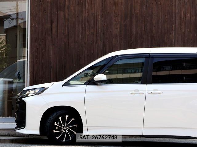 Toyota NOAH HYBRID 2022-07 8158919-7