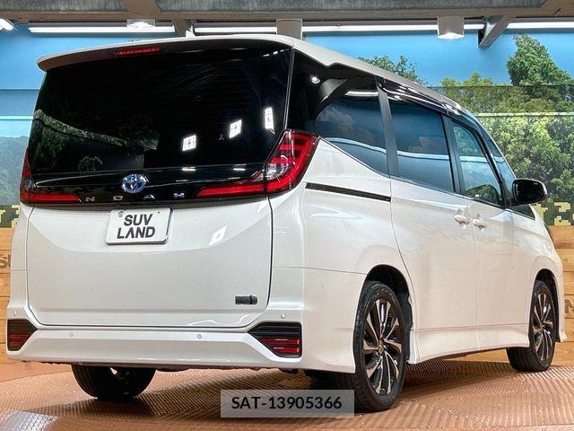 Toyota NOAH HYBRID 2023-04 8209183-16