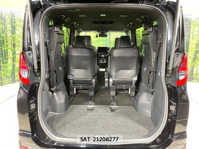 Toyota NOAH HYBRID 2023-11 8209193-10