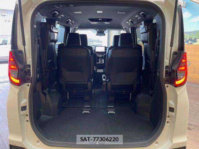 Toyota NOAH HYBRID 2023-01 8209191-10