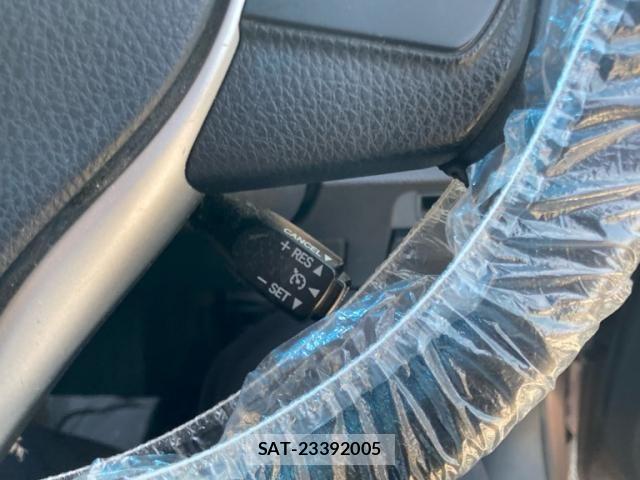 Toyota NOAH HYBRID 2014-06 8209208-18