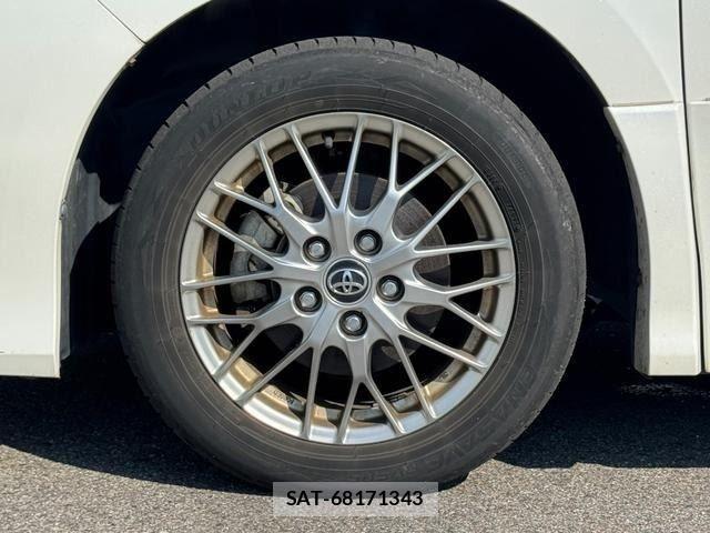 Toyota NOAH HYBRID 2018-10 8209198-7