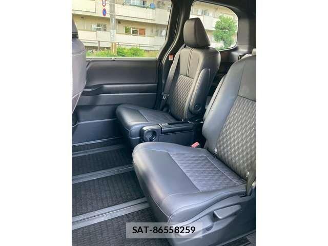 Toyota NOAH HYBRID 2024-07 8209192-6