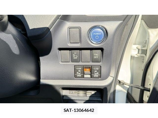 Toyota NOAH HYBRID 2014-10 8209200-13