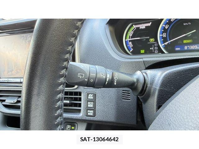 Toyota NOAH HYBRID 2014-10 8209200-18