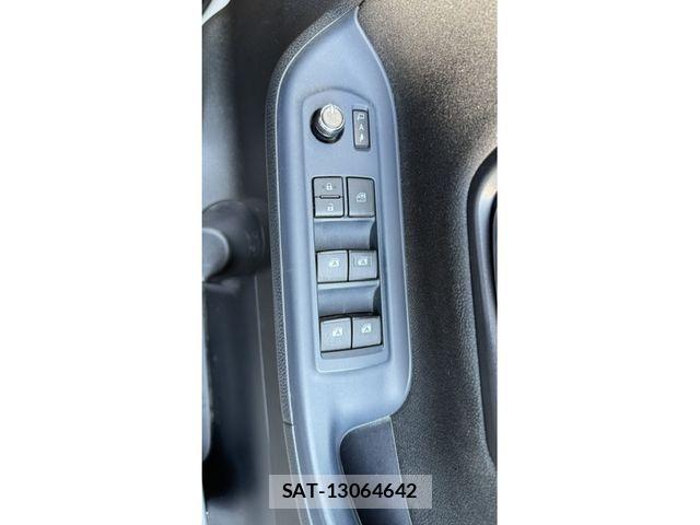 Toyota NOAH HYBRID 2014-10 8209200-24