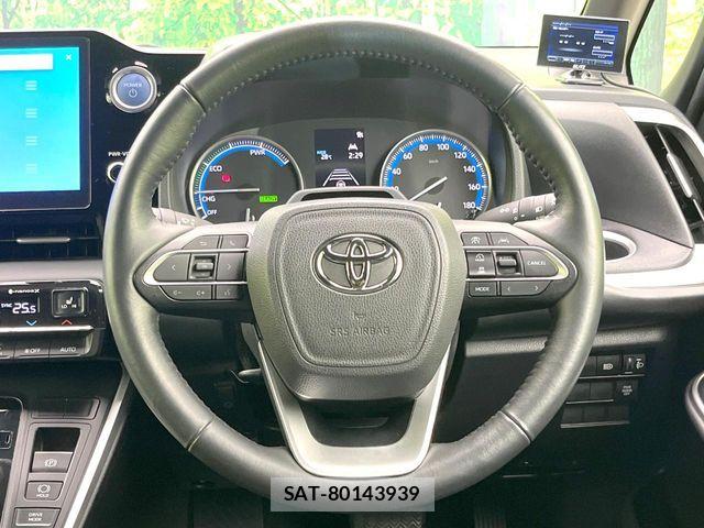 Toyota NOAH HYBRID 2023-04 8209196-11