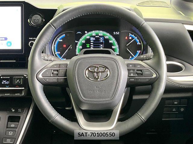 Toyota NOAH HYBRID 2024-08 8209180-10