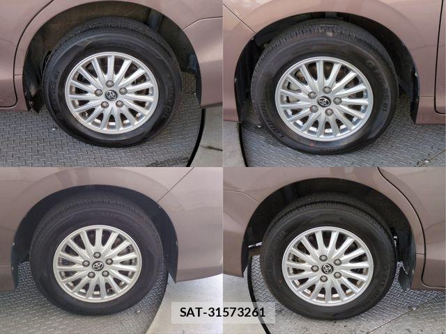 Toyota NOAH HYBRID 2014-07 8209206-23
