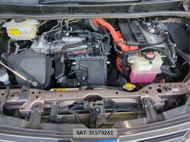 Toyota NOAH HYBRID 2014-07 8209206-24