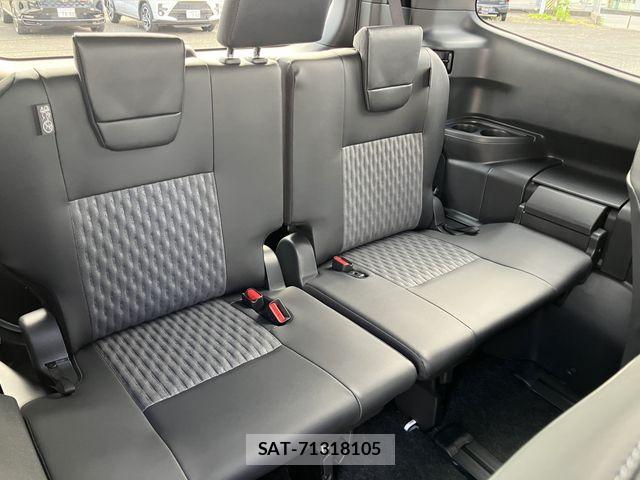 Toyota NOAH HYBRID 2026-06 8209178-11
