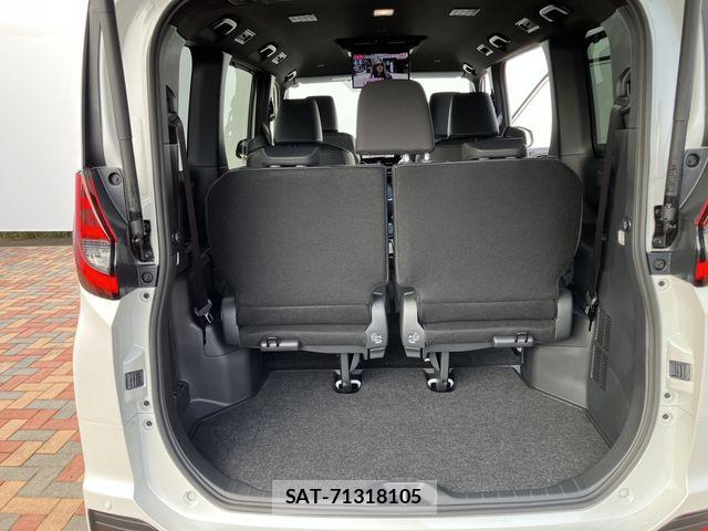 Toyota NOAH HYBRID 2026-06 8209178-12
