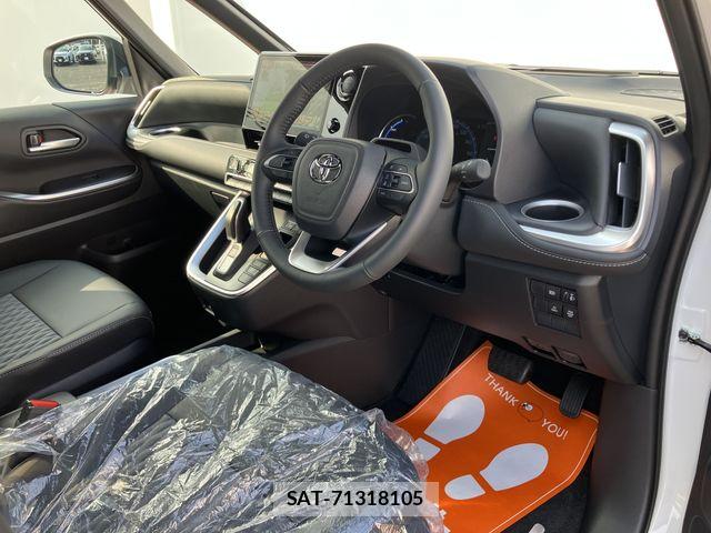 Toyota NOAH HYBRID 2026-06 8209178-1
