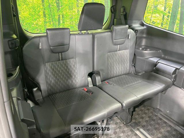 Toyota NOAH HYBRID 2024-12 8209185-9