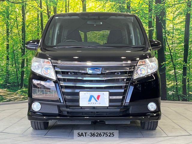 Toyota NOAH HYBRID 2015-06 8209201-14