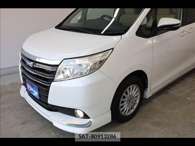 Toyota NOAH HYBRID 2014-04 8209207-12
