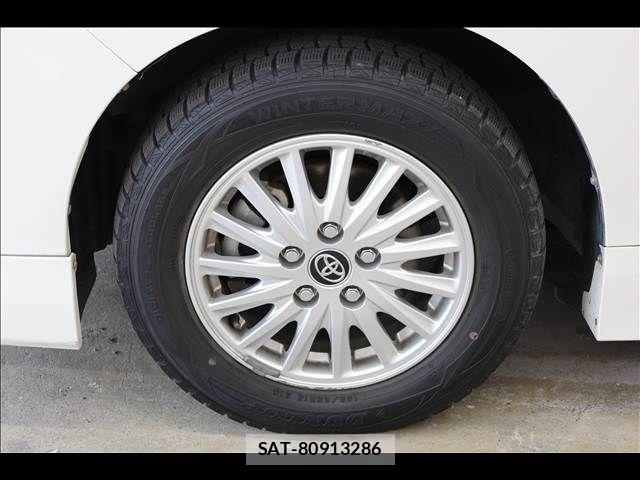 Toyota NOAH HYBRID 2014-04 8209207-13