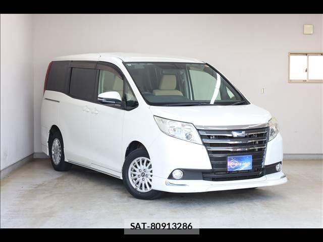 Toyota NOAH HYBRID 2014-04 8209207-1