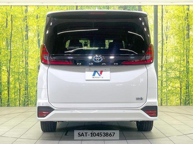 Toyota NOAH HYBRID 2022-10 8231094-15