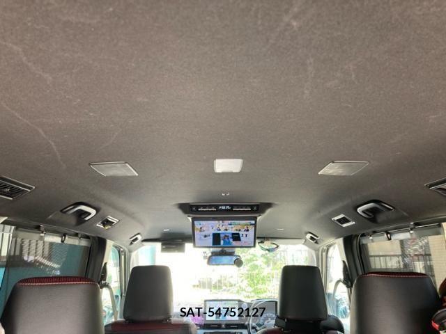 Toyota NOAH HYBRID 2022-09 8231103-15
