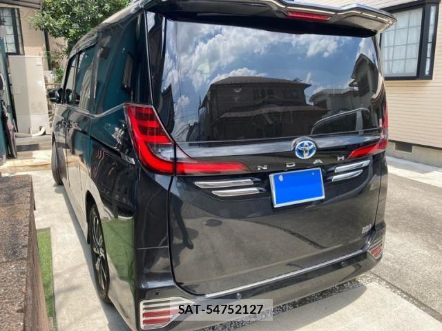 Toyota NOAH HYBRID 2022-09 8231103-5