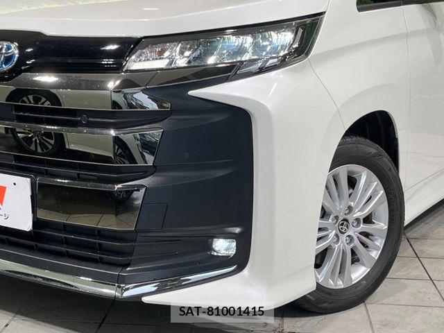 Toyota NOAH HYBRID 2023-08 8231095-12