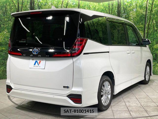 Toyota NOAH HYBRID 2023-08 8231095-17