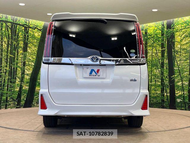 Toyota NOAH HYBRID 2017-07 8246192-15