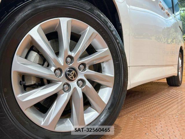 Toyota NOAH HYBRID 2023-03 8246186-13