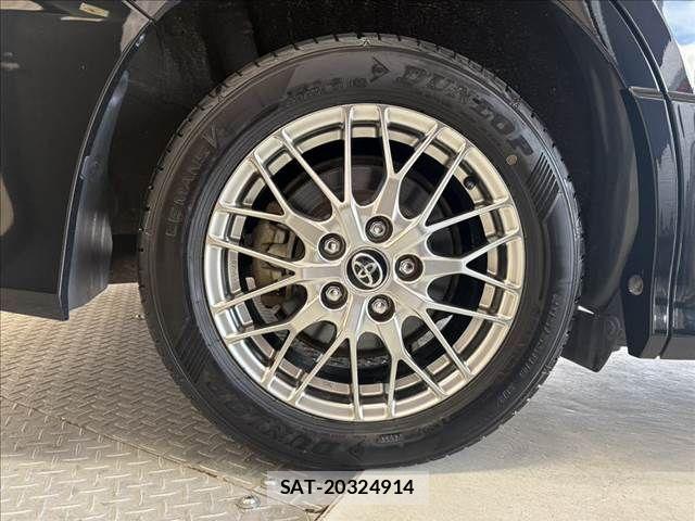 Toyota NOAH HYBRID 2016-08 8246194-26