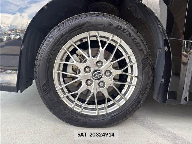 Toyota NOAH HYBRID 2016-08 8246194-28