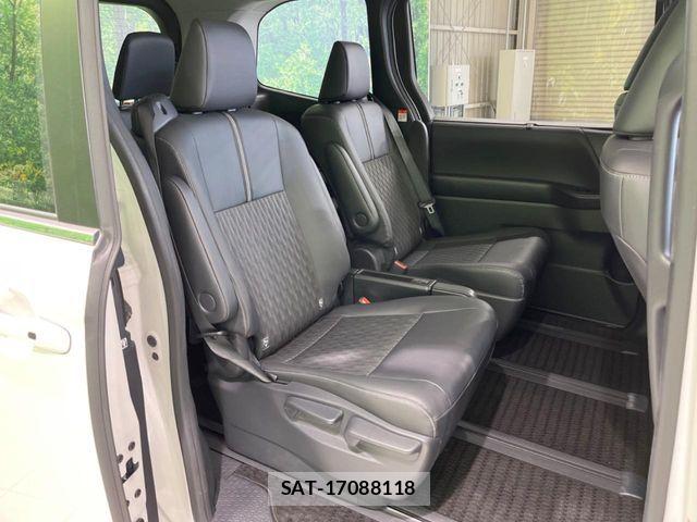 Toyota NOAH HYBRID 2024-03 8246190-8