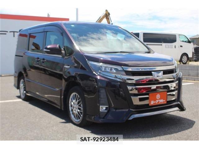 Toyota NOAH HYBRID 2018-02 8246191-9