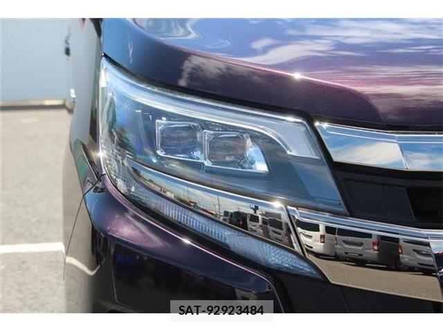 Toyota NOAH HYBRID 2018-02 8246191-24