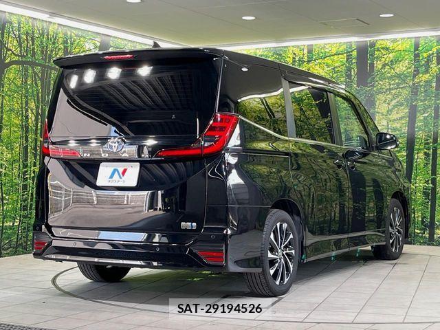 Toyota NOAH HYBRID 2022-04 8246189-17