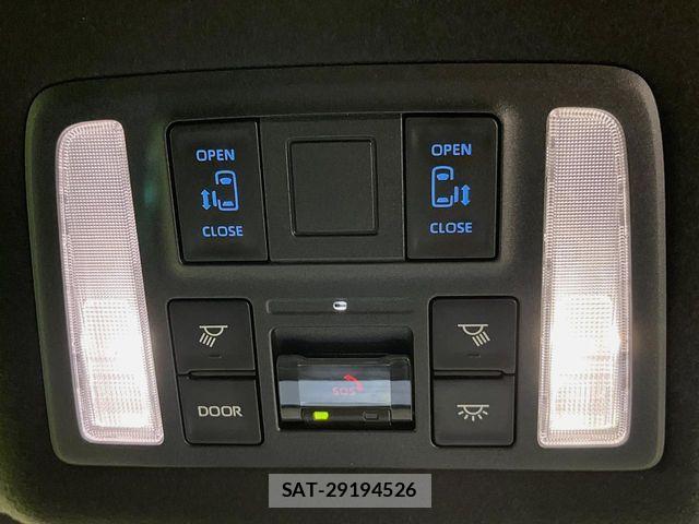 Toyota NOAH HYBRID 2022-04 8246189-6