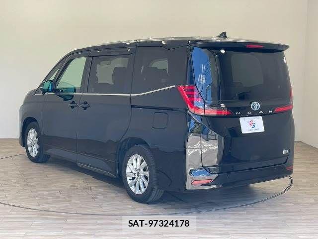 Toyota NOAH HYBRID 2022-04 8246188-15