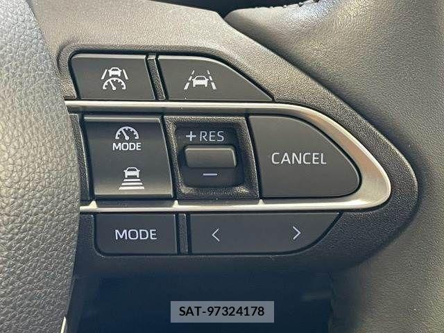Toyota NOAH HYBRID 2022-04 8246188-4