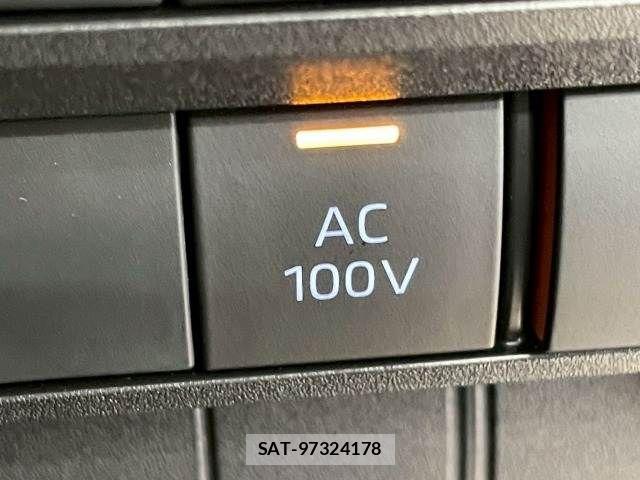 Toyota NOAH HYBRID 2022-04 8246188-6
