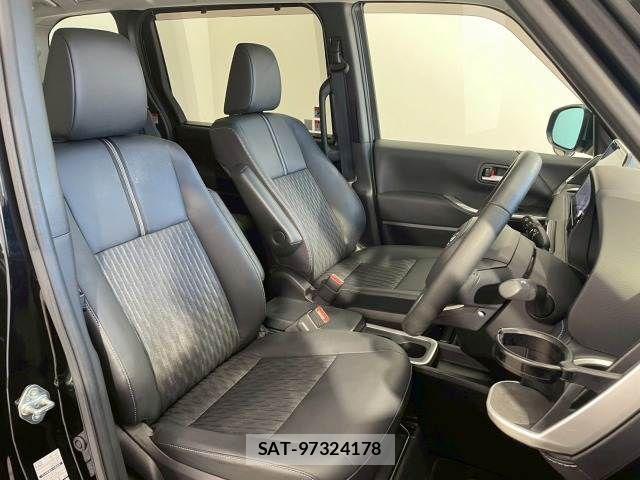 Toyota NOAH HYBRID 2022-04 8246188-8