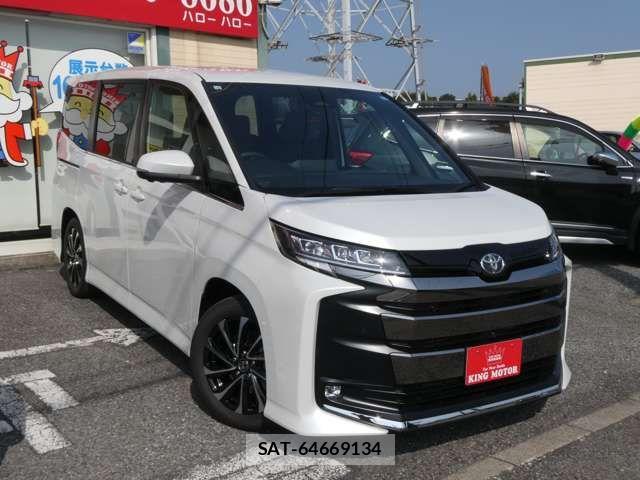 Toyota NOAH HYBRID 2026-04 8316017-0