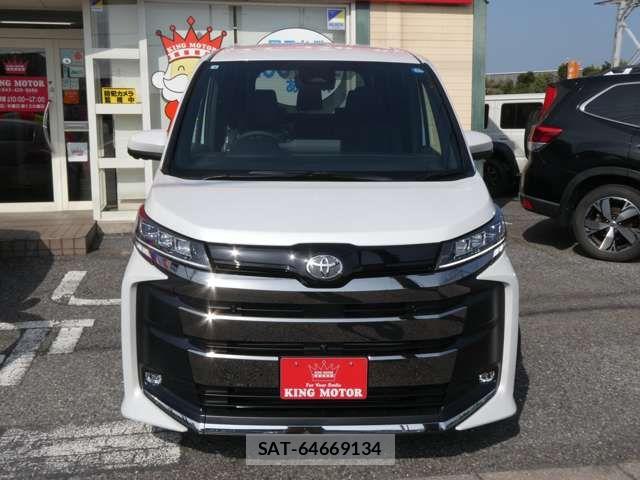 Toyota NOAH HYBRID 2026-04 8316017-9