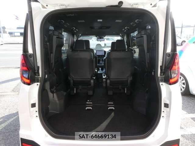 Toyota NOAH HYBRID 2026-04 8316017-7