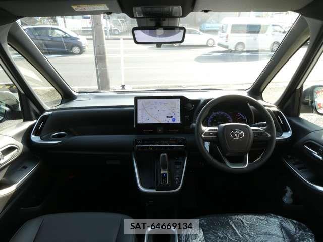 Toyota NOAH HYBRID 2026-04 8316017-8
