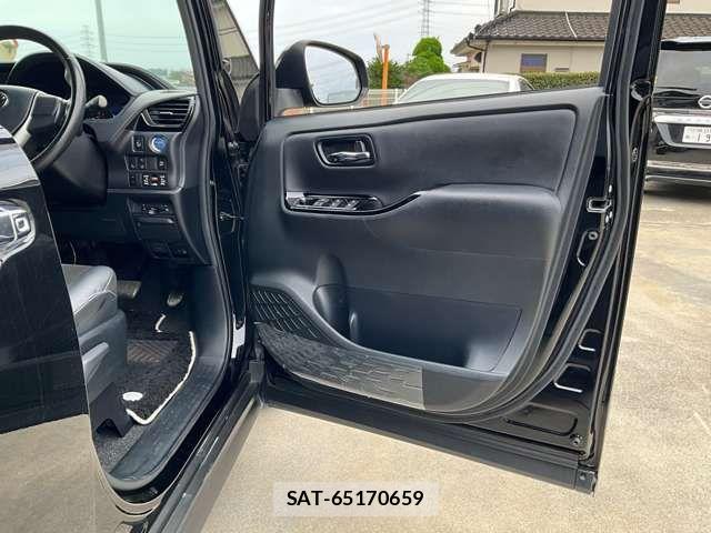 Toyota NOAH HYBRID 2018-12 8316026-10
